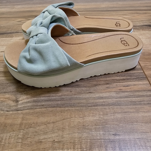 🎉🎉HOST PICK🎉🎉UGG Joan Platform Slide, Jade, US 8 - Picture 4 of 10